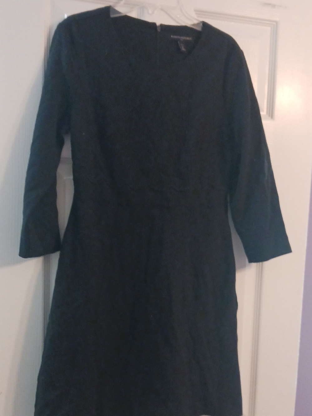 Banana Republic  Black Long-Sleeve Knit Sheath Dress Scallop Detailed Waist.